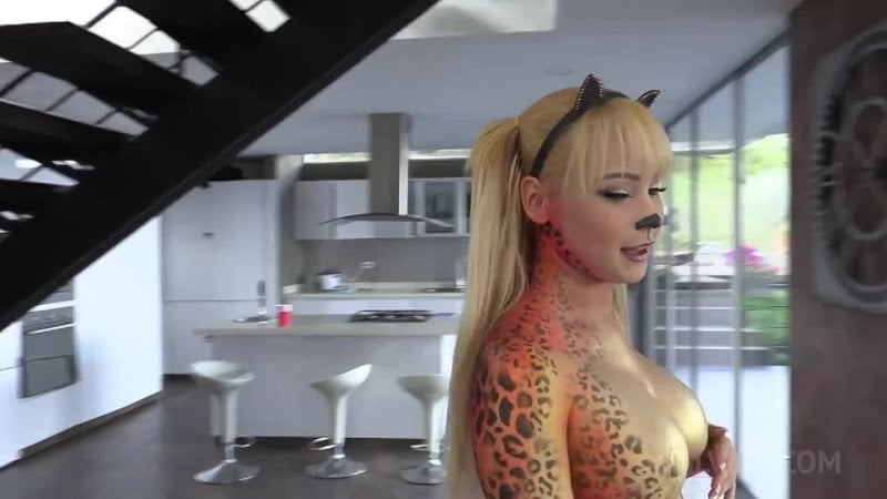 Regarder une orgie colombienne orgie de porc, natasha teen, salope, salopes, gros cul, parodie colombienne DC Marvel Color Hard Comix anime porno